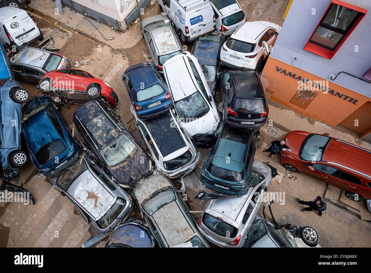 Auswirkungen der DANA-Überschwemmungen vom 29. Oktober 2024 in der Ausias March Street, Alfafar, Comunidad de Valencia, Spanien Stockfoto