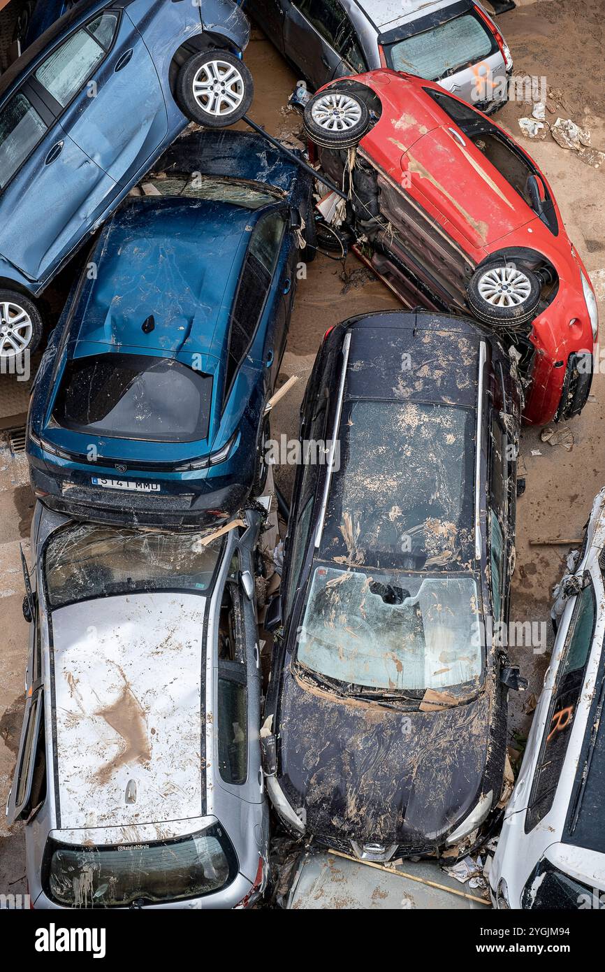 Auswirkungen der DANA-Überschwemmungen vom 29. Oktober 2024 in der Ausias March Street, Alfafar, Comunidad de Valencia, Spanien Stockfoto