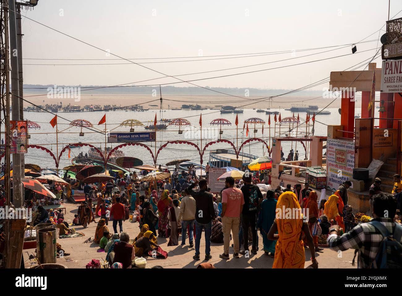 Varanasi, Indien (Uttar Pradesh) - spirituelle Hauptstadt Indiens, Ziel zahlreicher hinduistischer Pilger Stockfoto