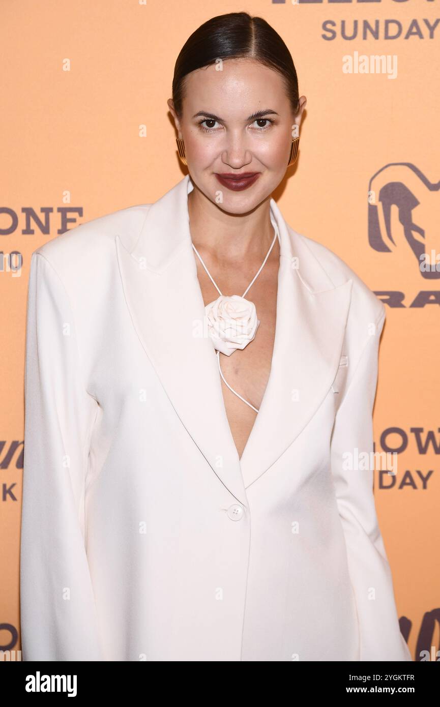 New York, USA. November 2024. Karina Bik nimmt am 7. November 2024 an der Yellowstone’s Staffel 5 (Teil 2) Premiere im Museum of Modern Art, New York, NY, Teil. (Foto: Anthony Behar/SIPA USA) Credit: SIPA USA/Alamy Live News Stockfoto