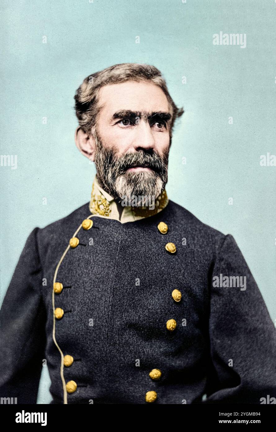 Braxton Bragg, halblanges Porträt, nach rechts gerichtet. Um 1861. Fotografiert von Jay Dearborn Edwards. Stockfoto