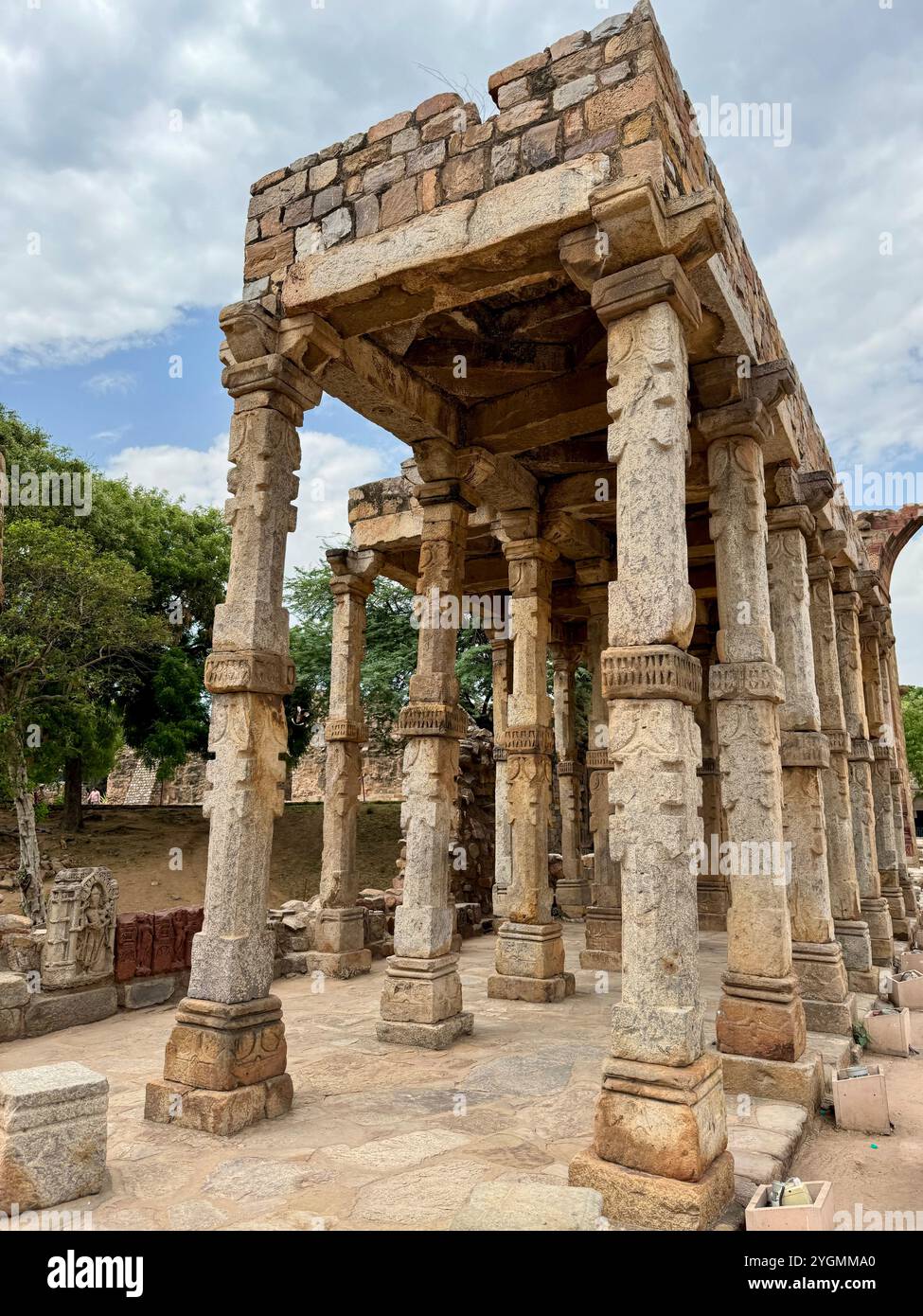 Qutub minar, UNESCO-Weltkulturerbe aus dem 12. Jahrhundert, Delhi, indien - Smartphone-aufgenommenes Stockfoto