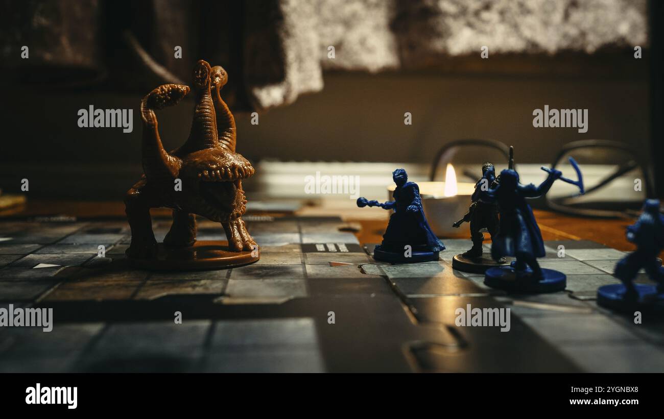 Dungeons and Dragons Brettspiel am Abend Stockfoto