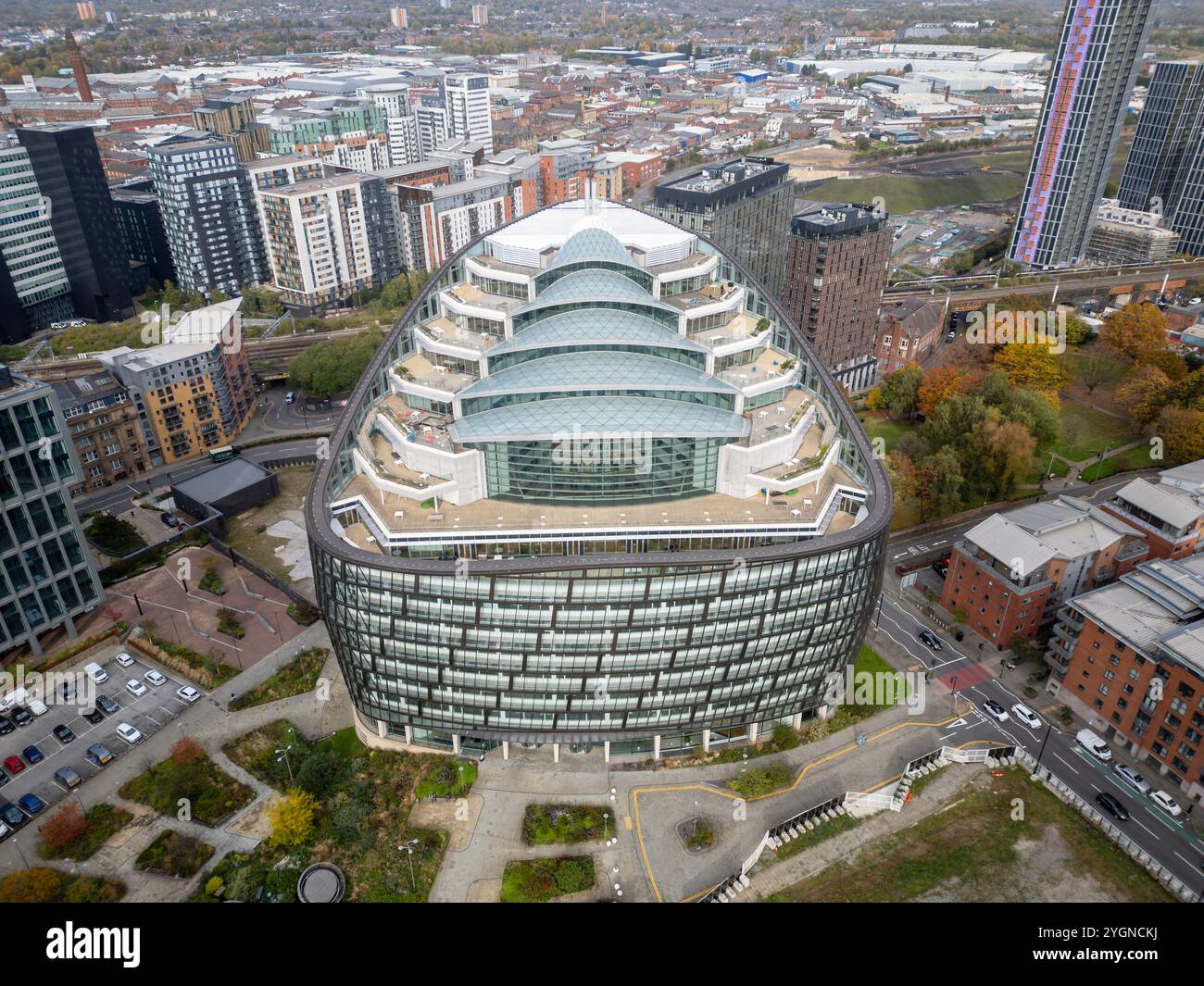 One Angel Square, Hauptsitz der Co-operative Group, NOMA, Manchester, England, Großbritannien Stockfoto