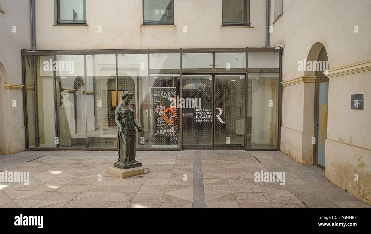 Perpignan, Frankreich - 24. August 2024: Eintritt zum Musee d'Art Hyacinthe Rigaud, Perpignan Stockfoto Perpignan, Frankreich - 24. August 2024: Eintritt zum Musee d'Art Hyacinthe Rigaud, Perpignan Stockfoto