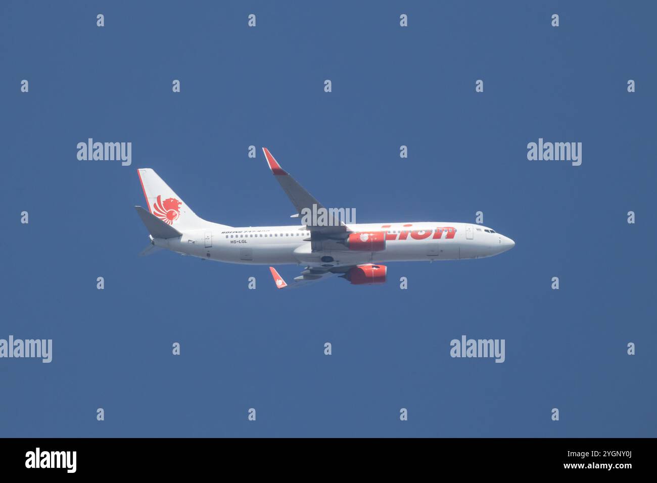 Chiangmai, Thailand - 17. Juli 2024: HS-LGL Boeing 737-800 der Thai Lionair Airline. Fahren Sie vom Flughafen Chiangmai nach Bangkok. Stockfoto