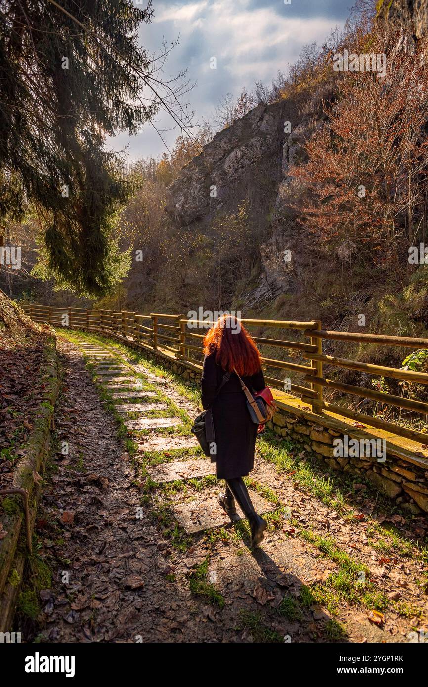 Italien Piemont API Marittime Park - Valle Gesso Roaschia - Spaziergang zur Dragonera Quelle Stockfoto