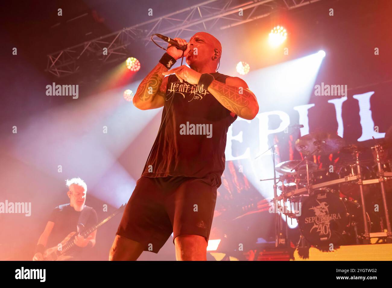 Manchester, England, 8. November 2024. Sepultura spielt an der Manchester Academy in Manchester auf ihrer European Farewell Tour „Celebrating Life through Death“. Quelle: Izzy Clayton/Alamy Live News Stockfoto