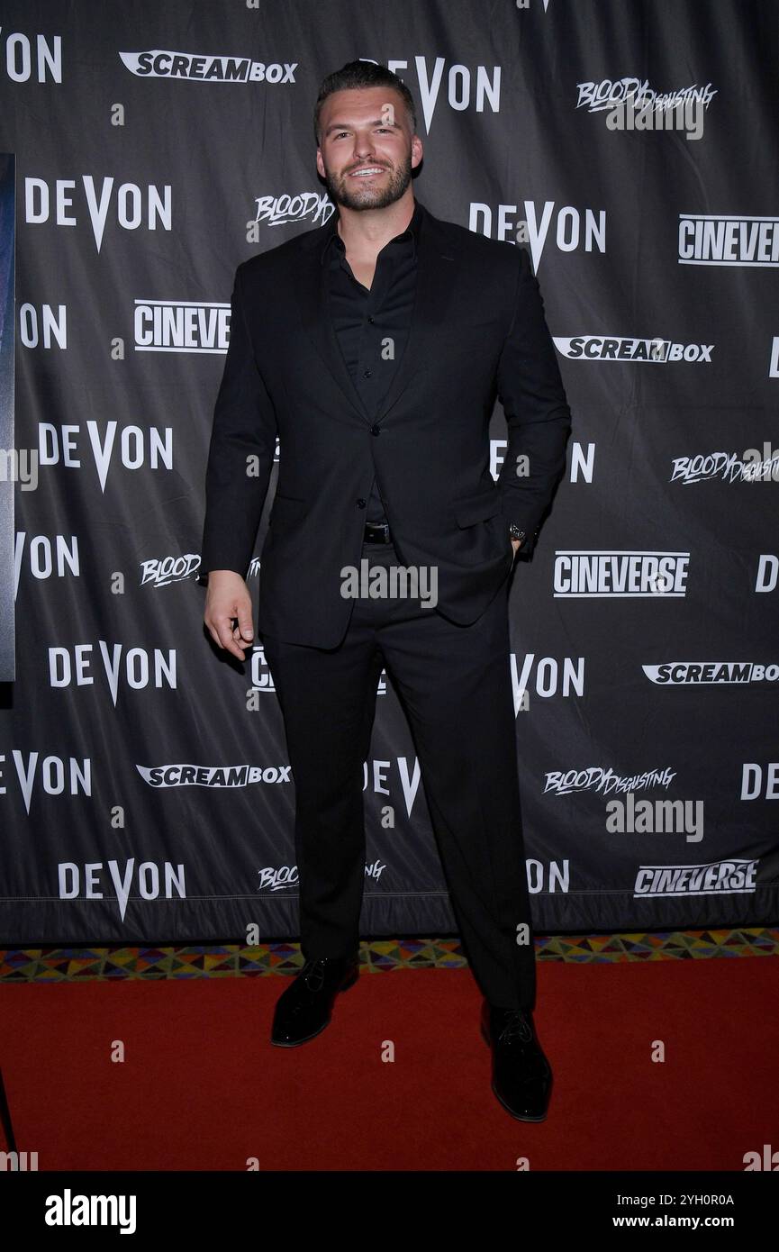 New York, USA. November 2024. Jack Clayton Carpinello nimmt am 8. November 2024 an der „Devon“ New York Premiere im AMC Empire 25 im Times Square, New York, NY, Teil. (Foto: Anthony Behar/SIPA USA) Credit: SIPA USA/Alamy Live News Stockfoto