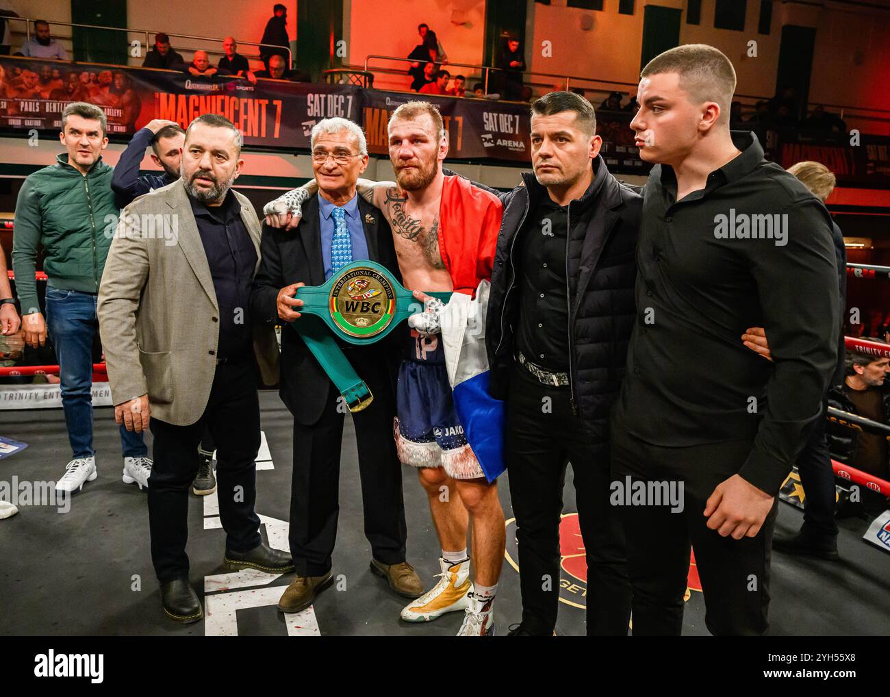 LONDON, VEREINIGTES KÖNIGREICH. November, 24. Luka Plantic vs Martin Bulacio – WBC International Super Middleweight Title während Warren Boxing Management präsentiert Plantic vs Bulacio am Freitag, den 08. November 2024 in LONDON. Quelle: Taka G Wu/Alamy Live News Stockfoto