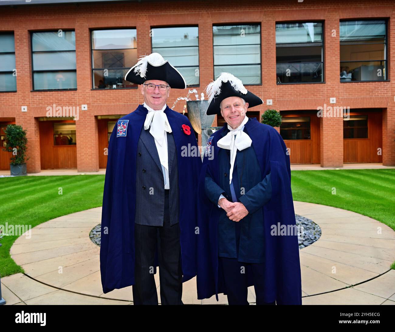 LONDON, GROSSBRITANNIEN. November 2024. Die Worshipful Company of Feltmakers, Zunft zur Waag und die ZURICH City Police Band nehmen 2024 an der Lord Mayor's Show Parade in London Teil. (Foto von 李世惠/siehe Li/Picture Capital) Credit: Siehe Li/Picture Capital/Alamy Live News Stockfoto