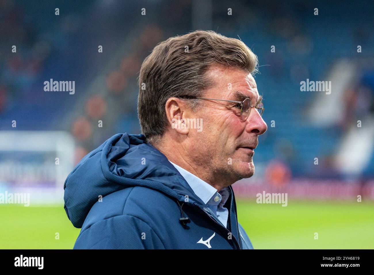 Sport, Fußball, Bundesliga, 2024/2025, VfL Bochum vs. Bayer 04 Leverkusen 1-1, Vonovia Ruhr Stadion, Cheftrainer Dieter Klaus Hecking (VfL), DFL-VORSCHRIFTEN VERBIETEN JEDE VERWENDUNG VON FOTOGRAFIEN ALS BILDSEQUENZEN UND/ODER QUASI-VIDEO Stockfoto