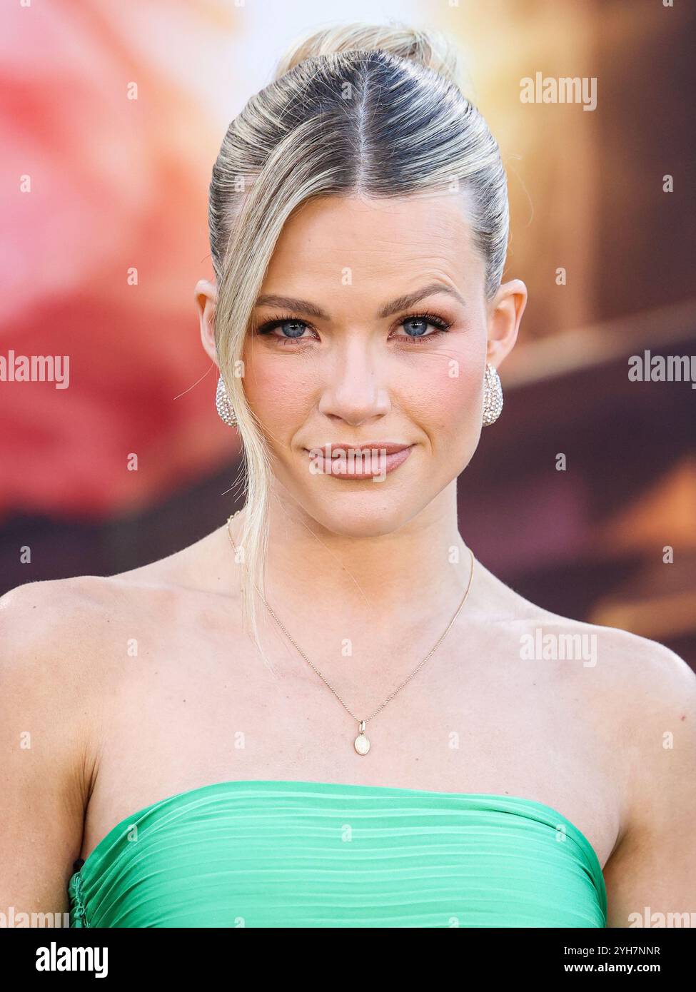 LOS ANGELES, KALIFORNIEN, USA – 09. NOVEMBER: Witney Carson kommt am 9. NOVEMBER 2024 zur Los Angeles Premiere von Universal Pictures 'Wicked' im Dorothy Chandler Pavilion im Music Center in Los Angeles, Kalifornien, USA. (Foto: Xavier Collin/Image Press Agency) Stockfoto