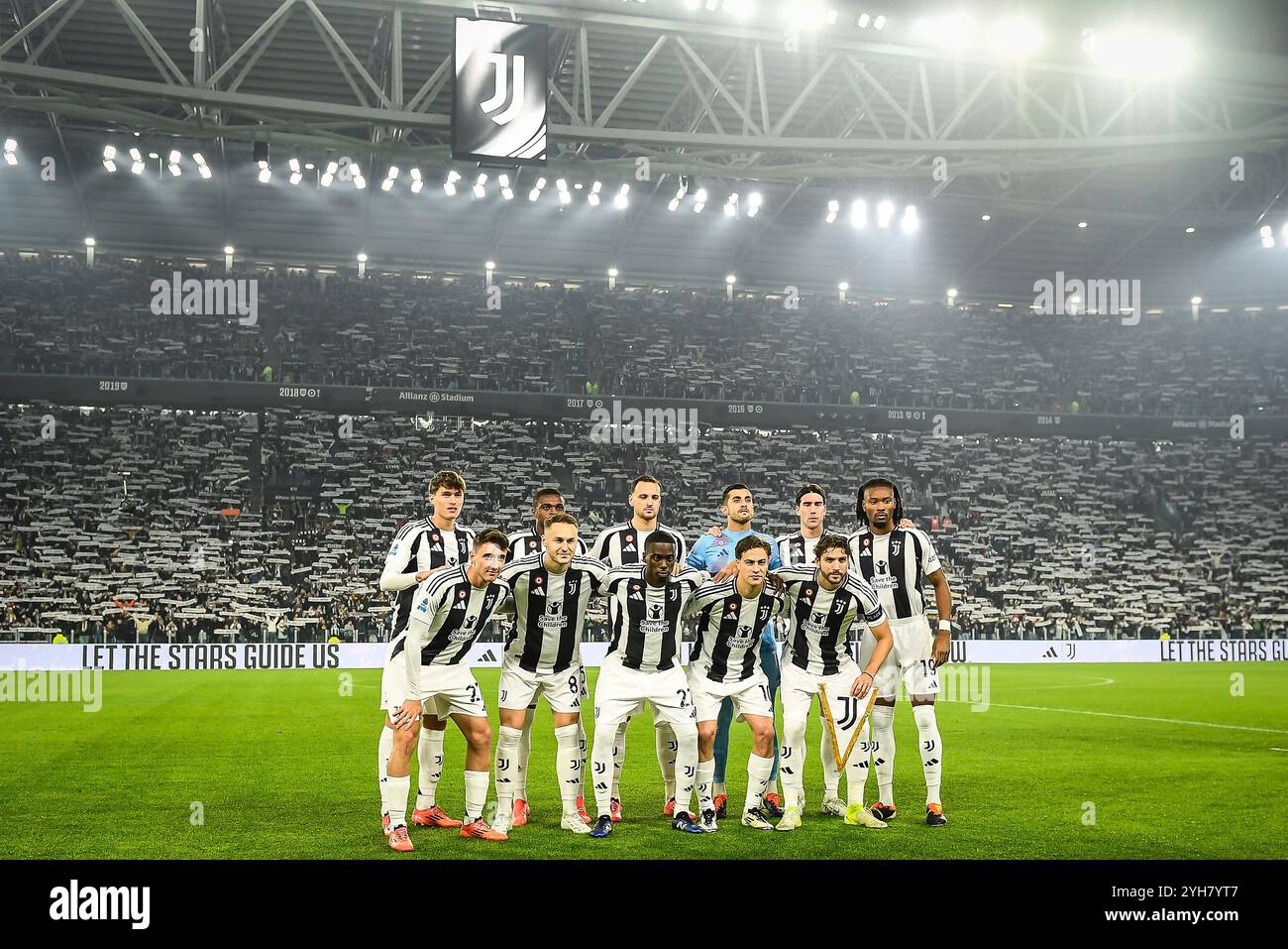 Turin, Italien, Italien. November 2024. Team von Juventus während des Serie A Spiels zwischen Juventus FC und Turin im Allianz Stadium am 9. November 2024 in Turin. (Kreditbild: © Matthieu Mirville/ZUMA Press Wire) NUR REDAKTIONELLE VERWENDUNG! Nicht für kommerzielle ZWECKE! Stockfoto