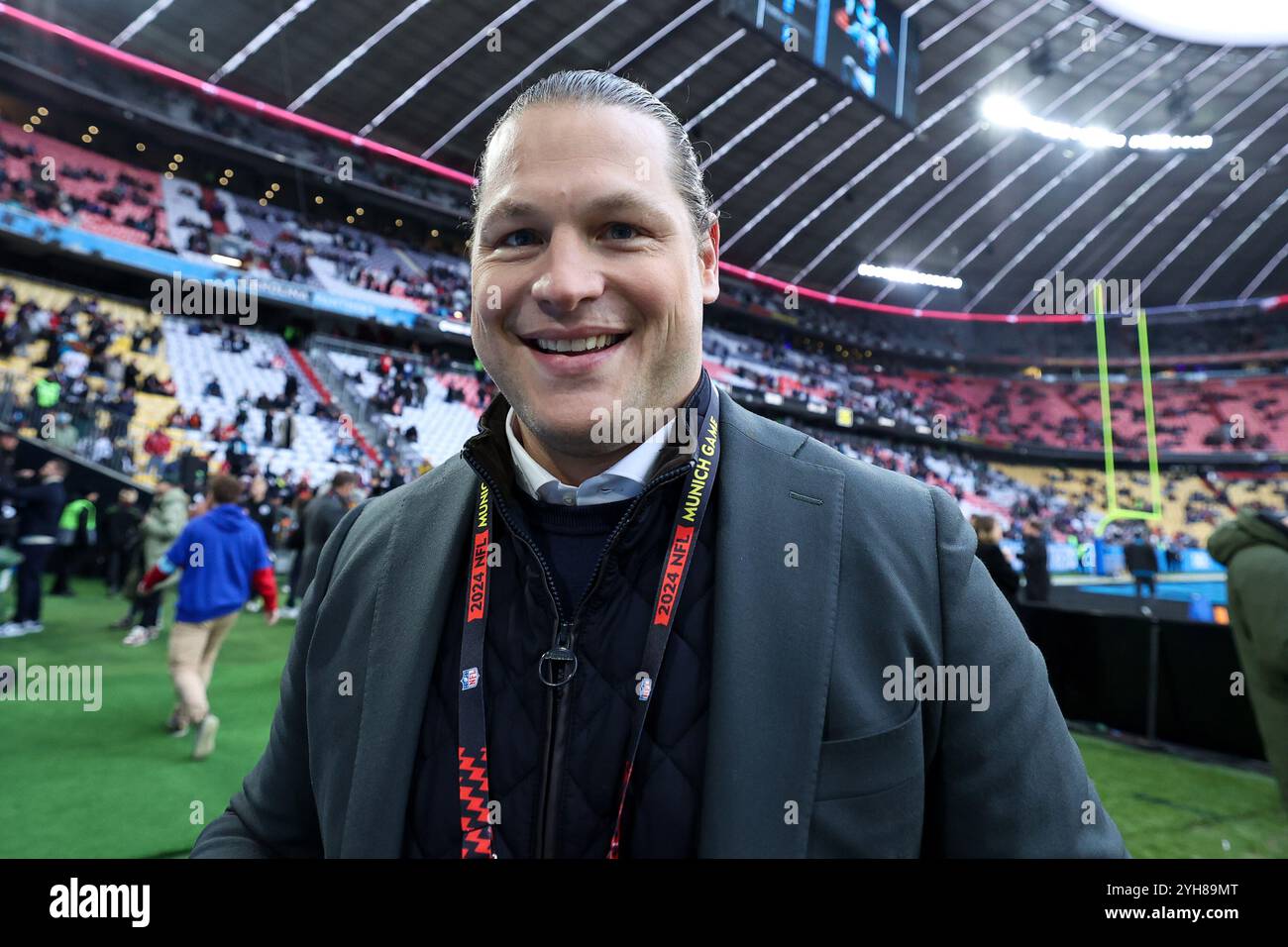 München, Deutschland. November 2024. NFL Munich Game New York Giants - Carolina Panthers am 10.11.2024 in der Allianz Arena in München Markus Kuhn Foto: Revierfoto Credit: ddp Media GmbH/Alamy Live News Credit: ddp Media GmbH/Alamy Live News Stockfoto