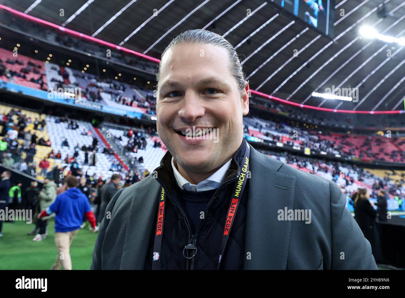 München, Deutschland. November 2024. NFL Munich Game New York Giants - Carolina Panthers am 10.11.2024 in der Allianz Arena in München Markus Kuhn Foto: Revierfoto Credit: ddp Media GmbH/Alamy Live News Credit: ddp Media GmbH/Alamy Live News Stockfoto
