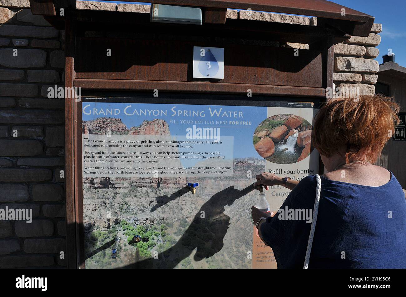 Grand Canyon / Grand Canyon National Park /Arizona /USA/ 09.September 2019 /Vistor im Grand Canyon Visitor Center und Grand Canyon Grand Park Trail am montag, 9. september 2019 usa Datum Schönheit des Gran Canyon National Park und Trail des Grand Canyon of Arizona USA. Foto: Francis Joseph Dean / Deanpictures. Stockfoto