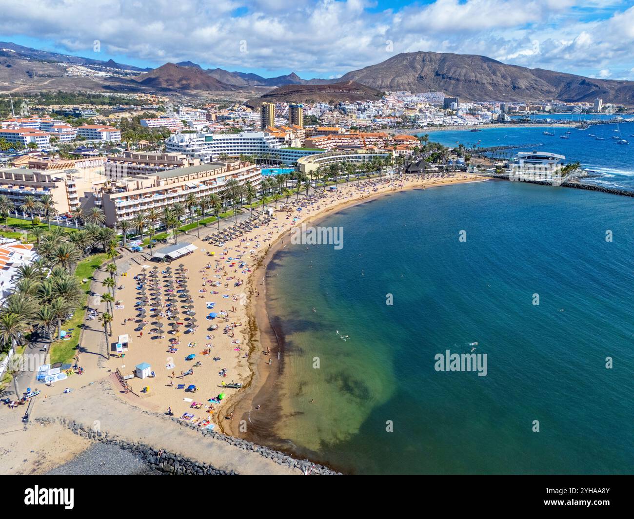 Teneriffa, Kanarische Inseln, Spanien 11.03.2024 Los Cristianos Beach, Luftbild. November 2024 Stockfoto