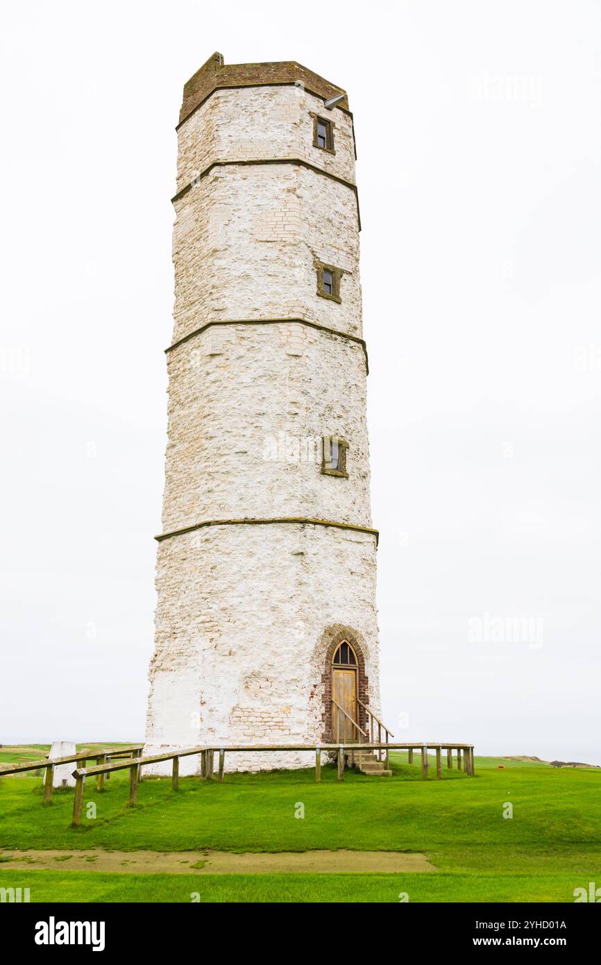 Der Chalk Tower, frühe Leuchtturm-Leuchtturm, erbaut 1674. Flamborough Head, Naturschutzgebiet Outer Headland, ssi, Bridlington, East Yorkshire, England Stockfoto