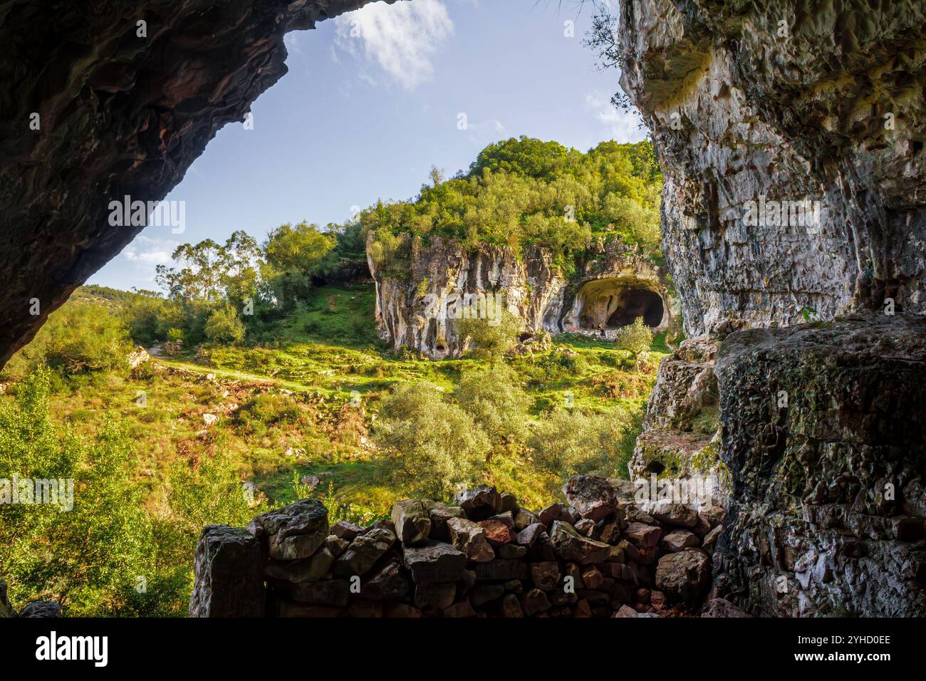 Buracas do Casmilo - Höhlen in Zentral-Portugal Stockfoto