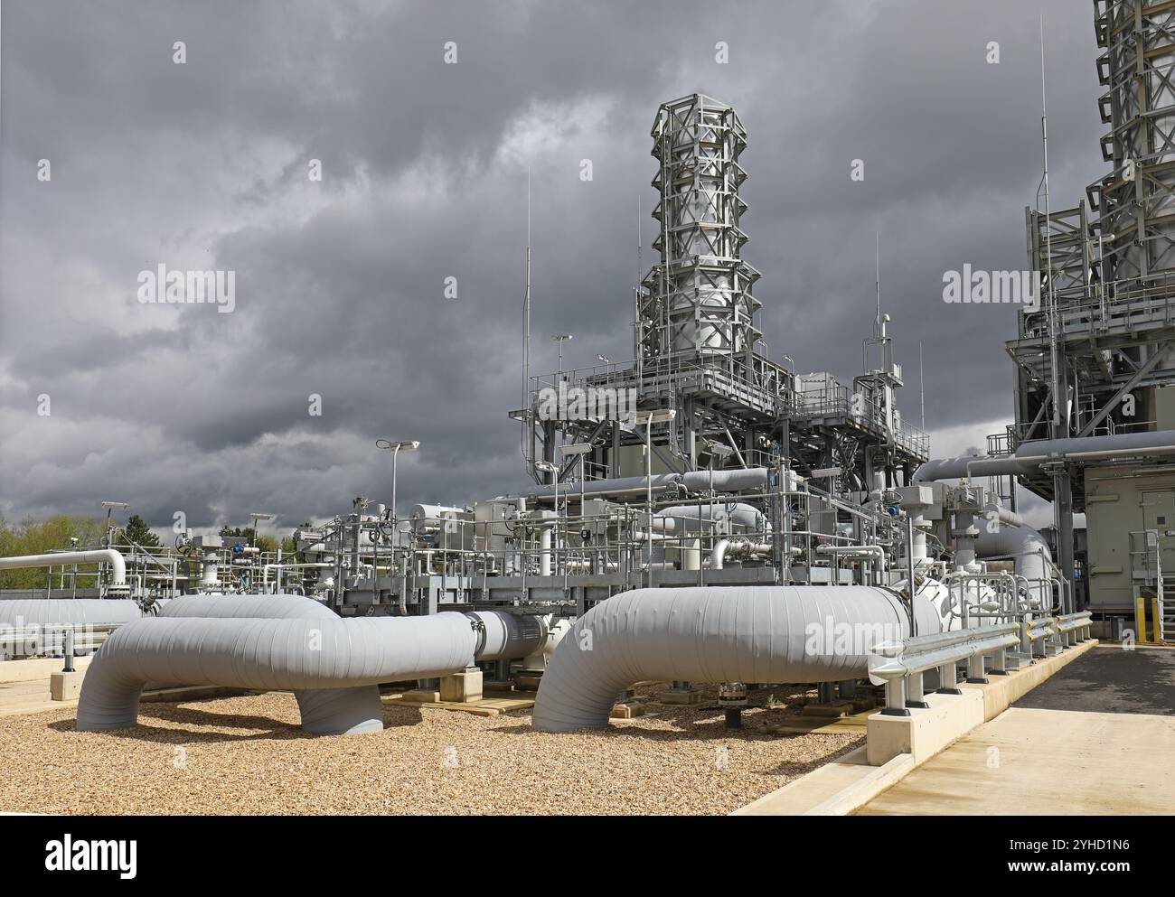 Rohrleitungen in einer neuen Gasverdichtungsanlage in Peterborough, Großbritannien. Stockfoto