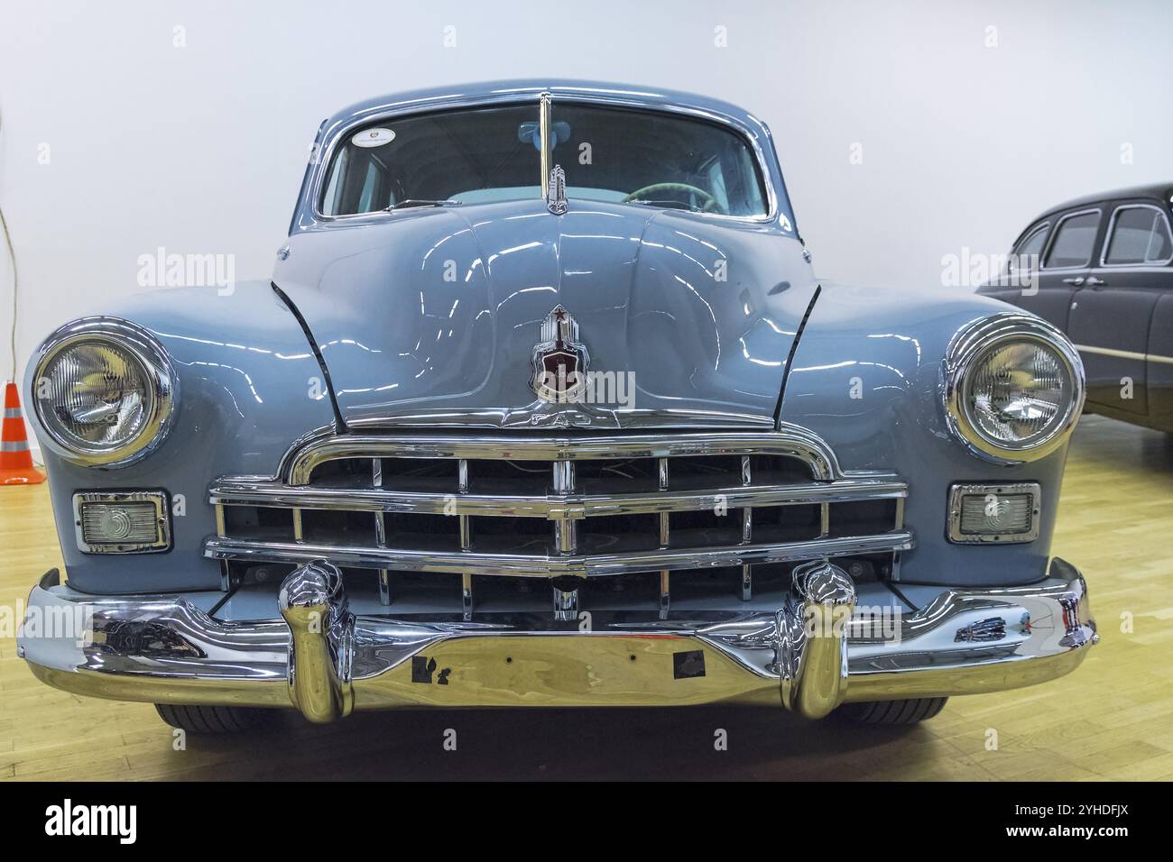 Moskau, Russland, 10. November 2018: GAZ-12 ZIM Car (hergestellt von 1949 bis 1959) auf der Ausstellung alter und seltener Autos, Europa Stockfoto