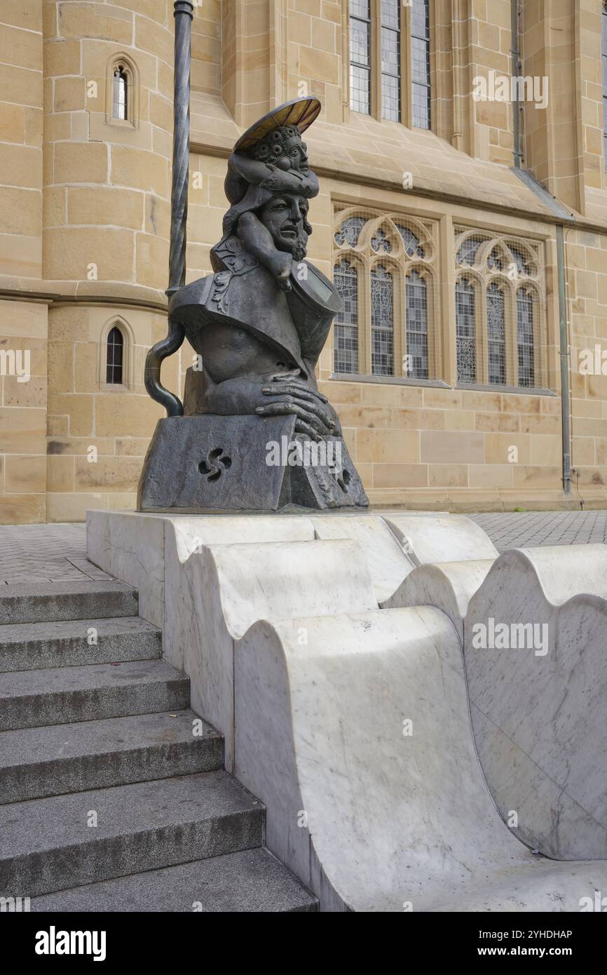 Skulptur vor der St. Kilianskirche, St. Kilian, Heilbronn, Heilbronn-Franken, Baden-Württemberg, Deutschland, Europa Stockfoto
