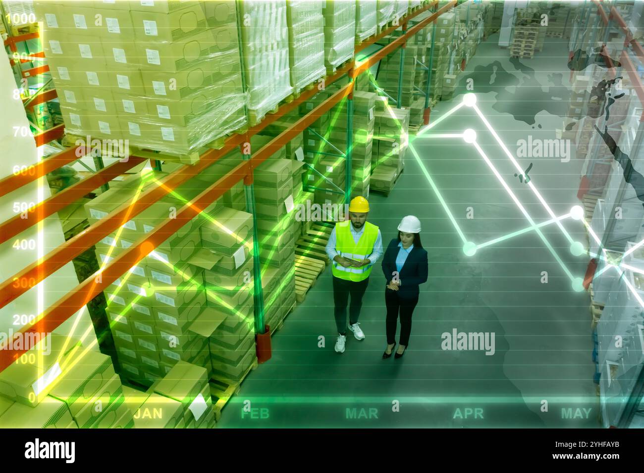 Manager und Mitarbeiter im Lager, Ansicht oben. Logistikzentrum. Diagramm Stockfoto