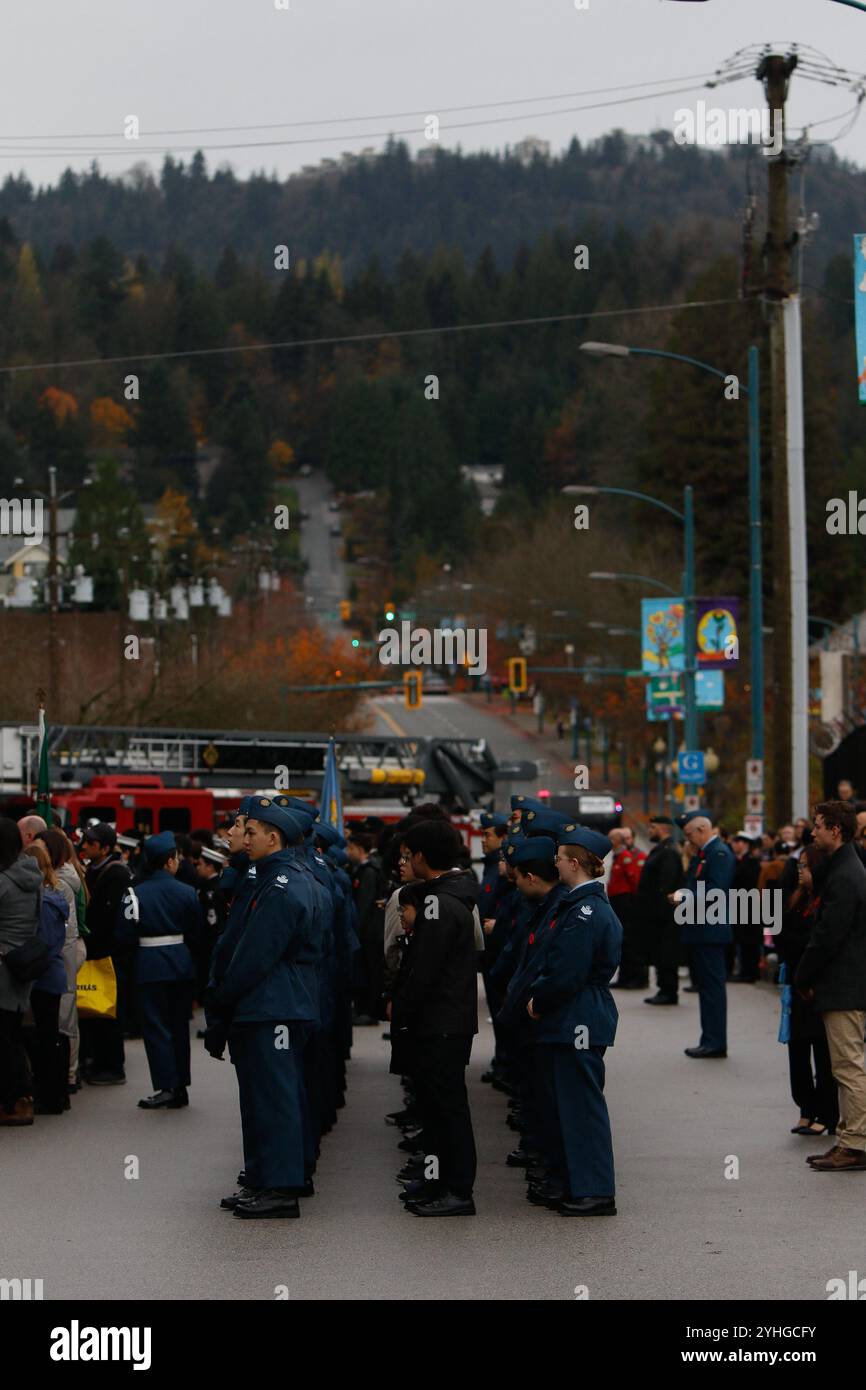 Vancouver, BC – 11. NOVEMBER: Eine kanadische Armee marschiert in der Port Moody Remembrance Day Parade. Vancouvers Gedenkfeier findet seit 100 Jahren ohne Unterbrechung statt und ist damit die am längsten laufende jährliche Veranstaltung in der Stadt. (Foto: Tomaz Jr/ Credit: PX Images/Alamy Live News Stockfoto