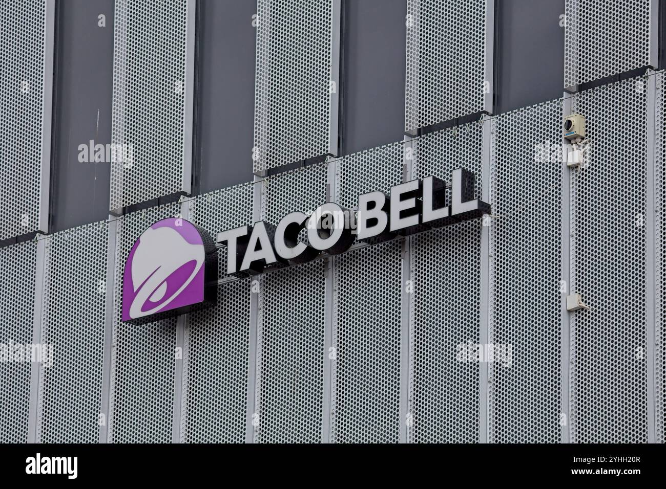 Vantaa, Finnland – 22. August. 2024: Taco Bell-Logo. Taco Bell ist eine amerikanische Fast-Food-Kette. Stockfoto