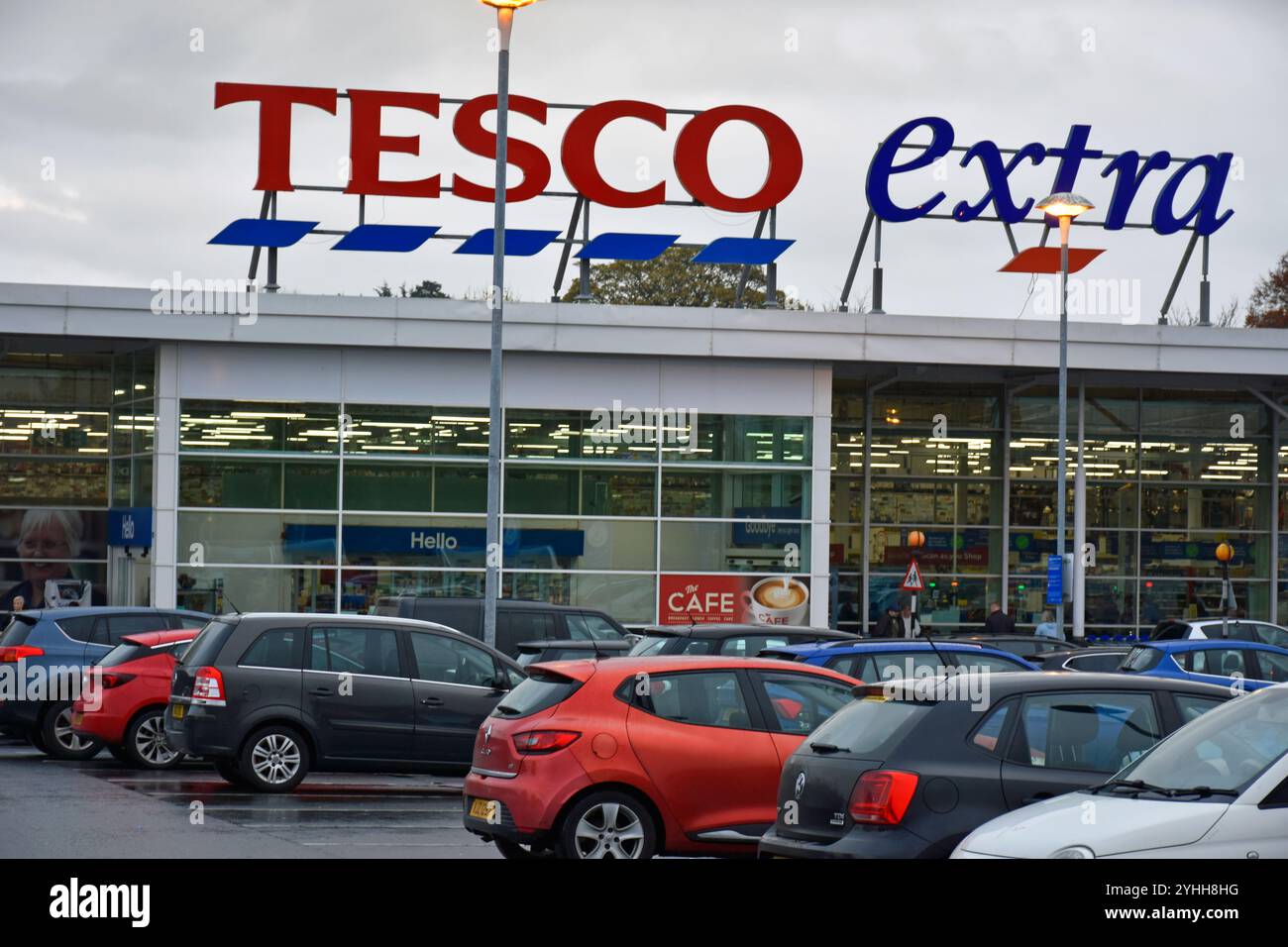 Tesco Extra Supermarkt in Antrim, Nordirland Stockfoto