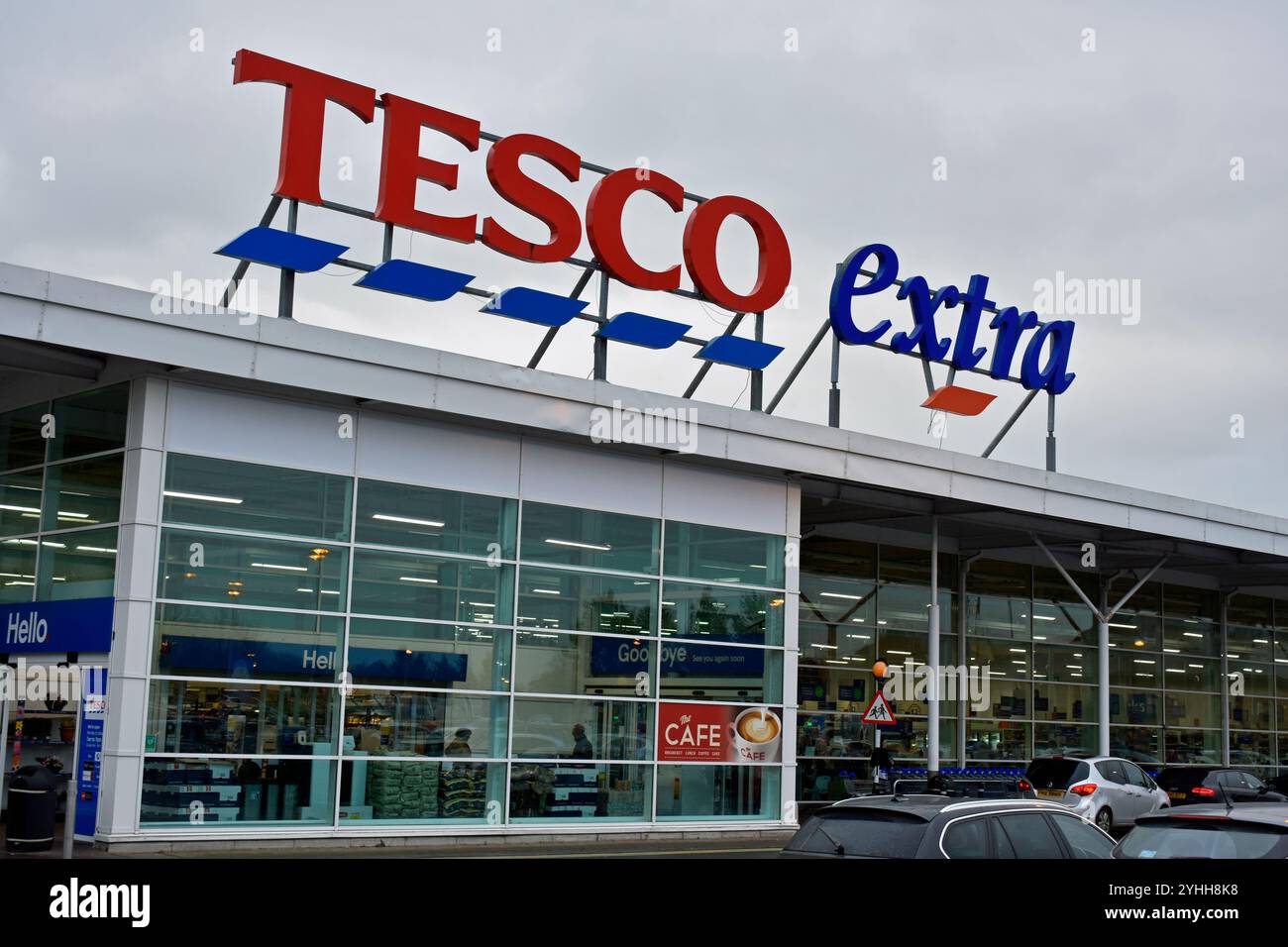 Tesco Extra Supermarkt in Antrim, Nordirland Stockfoto