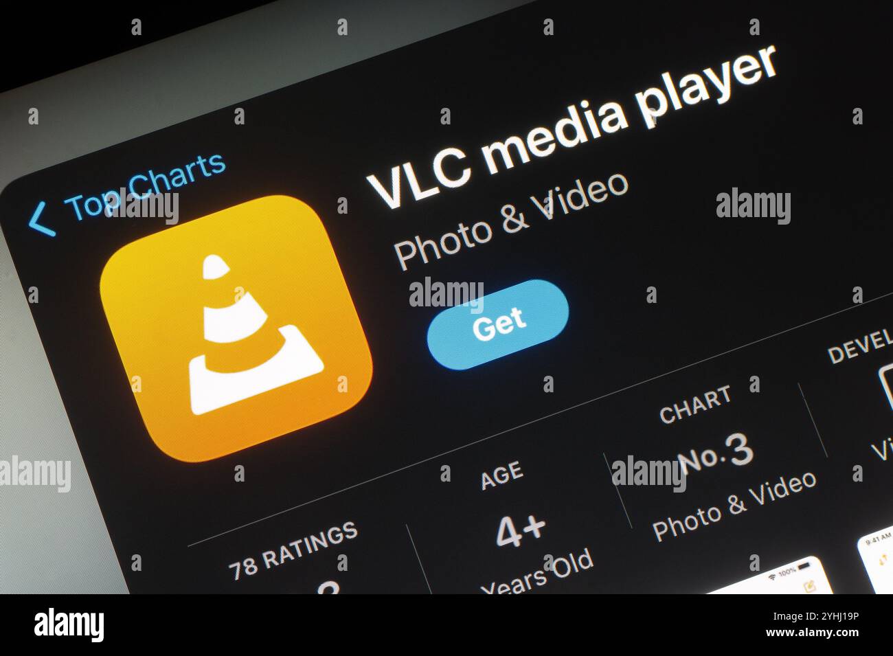 OSTRAVA, TSCHECHIEN - 27. JULI 2024: App Store mit VLC Media Player Mobile App zur Wiedergabe von Videodateien Stockfoto
