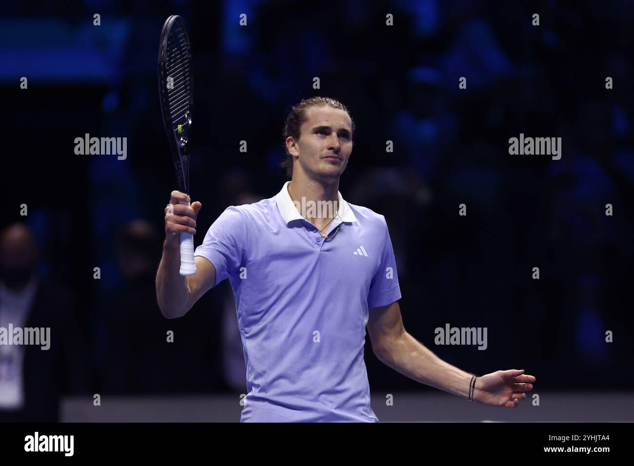 Turin, Italien. November 2024. Alexander Zverev aus Deutschland feiert am zweiten Tag des Nitto ATP World Tour Finals das Round Robin-Einzelspiel zwischen Alexander Zverev aus Deutschland und Andrey Rublev aus Russland. Quelle: Marco Canoniero/Alamy Live News Stockfoto