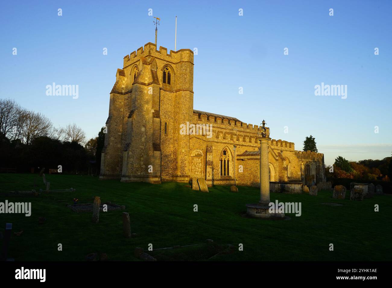 All Saints Church in St. Paul's Walden bei Abendsonne Stockfoto