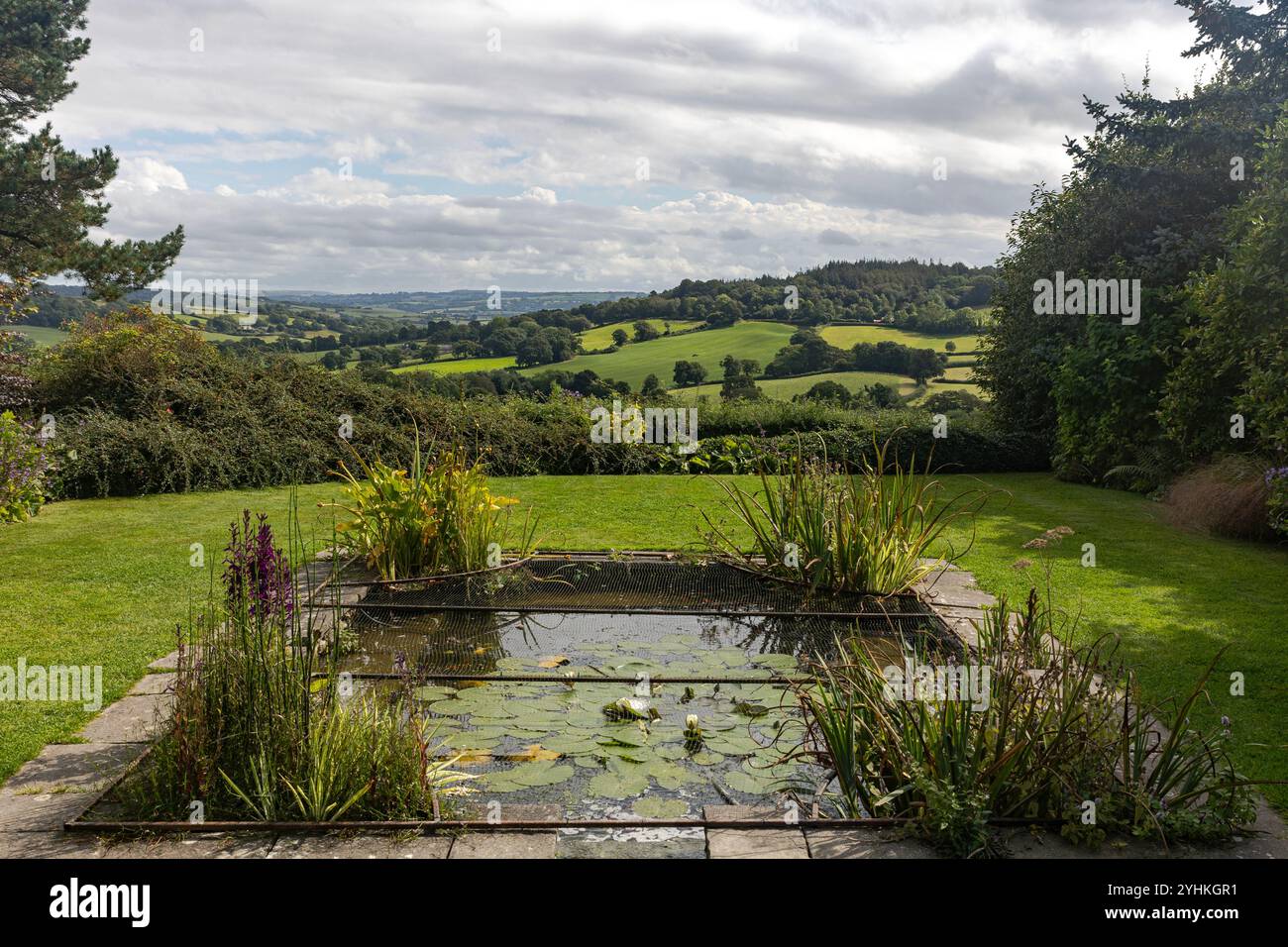 Blick auf die Landschaft in den Burrow Farm Gardens Stockfoto