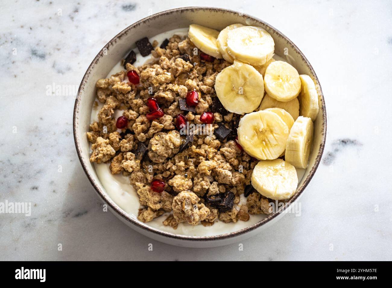 Müslifrühstück, gesundes Frühstück, glutenfreie Idee Stockfoto