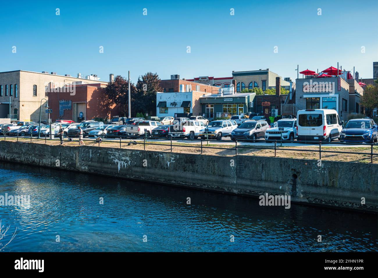 Boardman River im Zentrum von Traverse City, Michigan, USA. Stockfoto