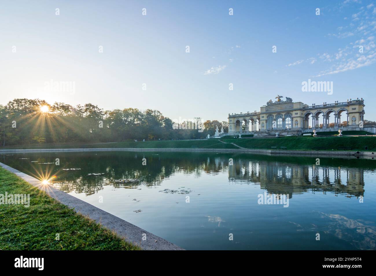 Wien: Gloriette im Park Schloss Schönbrunn 13. Hietzing, Wien, Österreich Stockfoto