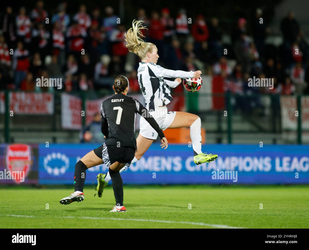 Biella, Italien. November 2024. Amalie Vangsgaard von Juventus Women während der UEFA Women's Champions League, Fußballspiel zwischen Juventus Women und Arsenal Women am 12. November 2024 im Vittorio Pozzo Stadium, Biella, Italien Credit: Nderim Kaceli/Alamy Live News Stockfoto