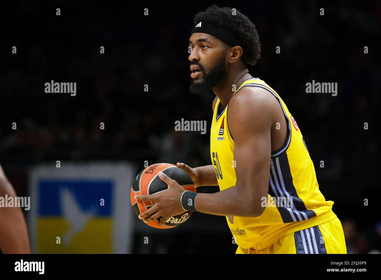 Berlin, Deutschland. November 2024. Trevion Williams (50) von ALBA Berlin, das während des Basketballspiels der Turkish Airlines EuroLeague zwischen ALBA Berlin und EA7 Emporio Armani Milano in der Uber Arena in Berlin zu sehen war. Quelle: Gonzales Photo/Alamy Live News Stockfoto