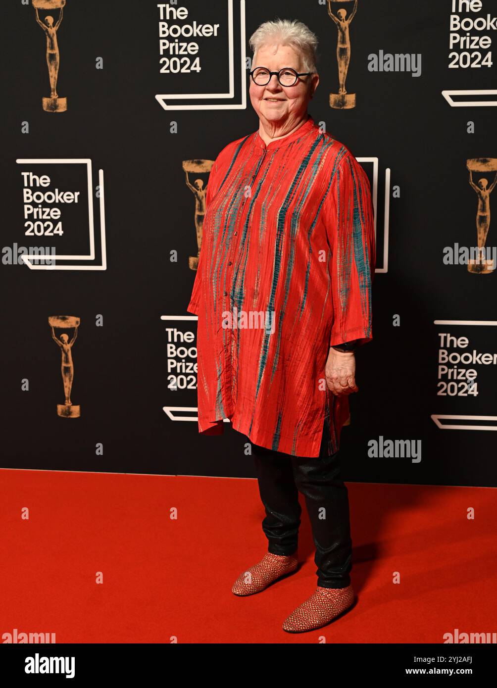 LONDON, GROSSBRITANNIEN. November 2024. Val McDermid nimmt an der Verleihung des Booker Prize 2024 im Old Billingsgate London, Großbritannien, Teil. (Foto von 李世惠/siehe Li/Picture Capital) Credit: Siehe Li/Picture Capital/Alamy Live News Stockfoto