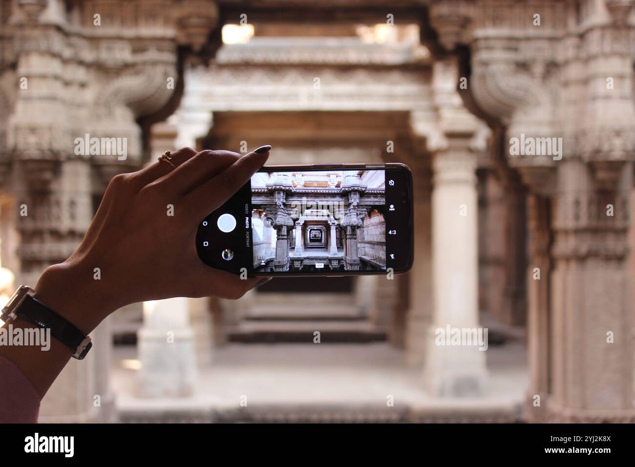 Erleben Sie zeitlose Schönheit in Ahmedabads traditionsreichen Edelsteinen 📸, die elegant und von OnePlus-Vibes inspiriert sind! 🏛️ #AhmedabadHeritage #OnePlusPhotography Stockfoto