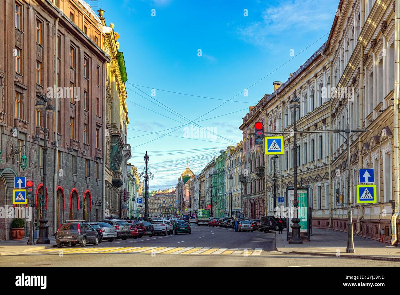 Sankt Petersburg, Russland - 07. November 2019: Hotel Astoria in der Nähe des St. Isaac's Square. Sankt Petersburg. Russland. Stockfoto