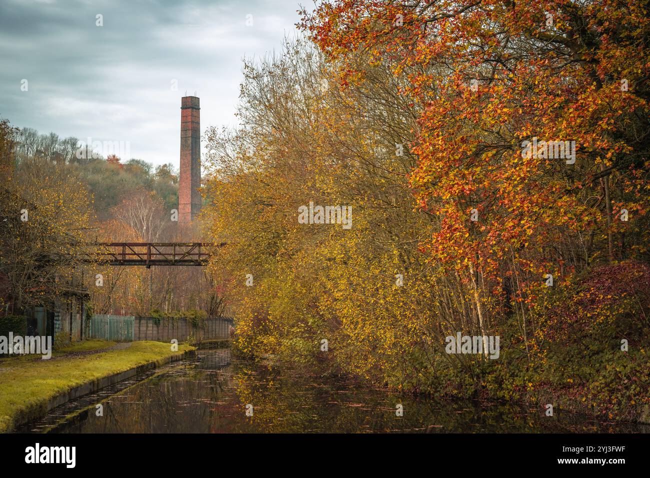 Entlang des Caldon Canal Waterway in der Nähe von Froghall, Staffordshire, England, Vereinigtes Königreich, ist ein landwirtschaftliches Erbe erhalten. Stockfoto