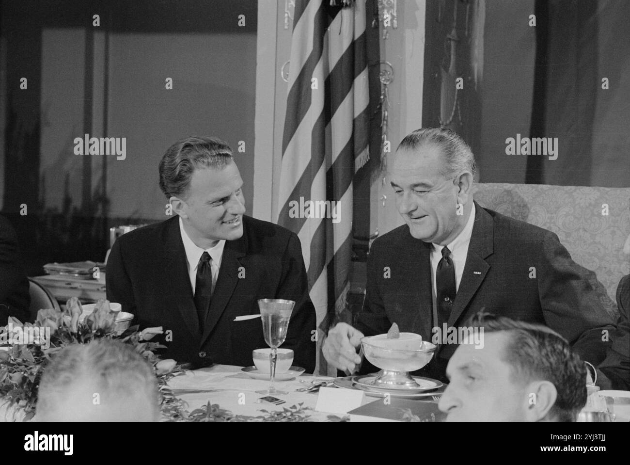 Jährliches Präsidentengebetsfrühstück (Präsident Lyndon B. Johnson). USA. 5. Februar 1964. Lyndon Baines Johnson (1908–1973), oft als LBJ bezeichnet, war ein US-amerikanischer Politiker, der von 1963 bis 1969 36. Präsident der Vereinigten Staaten war. Stockfoto