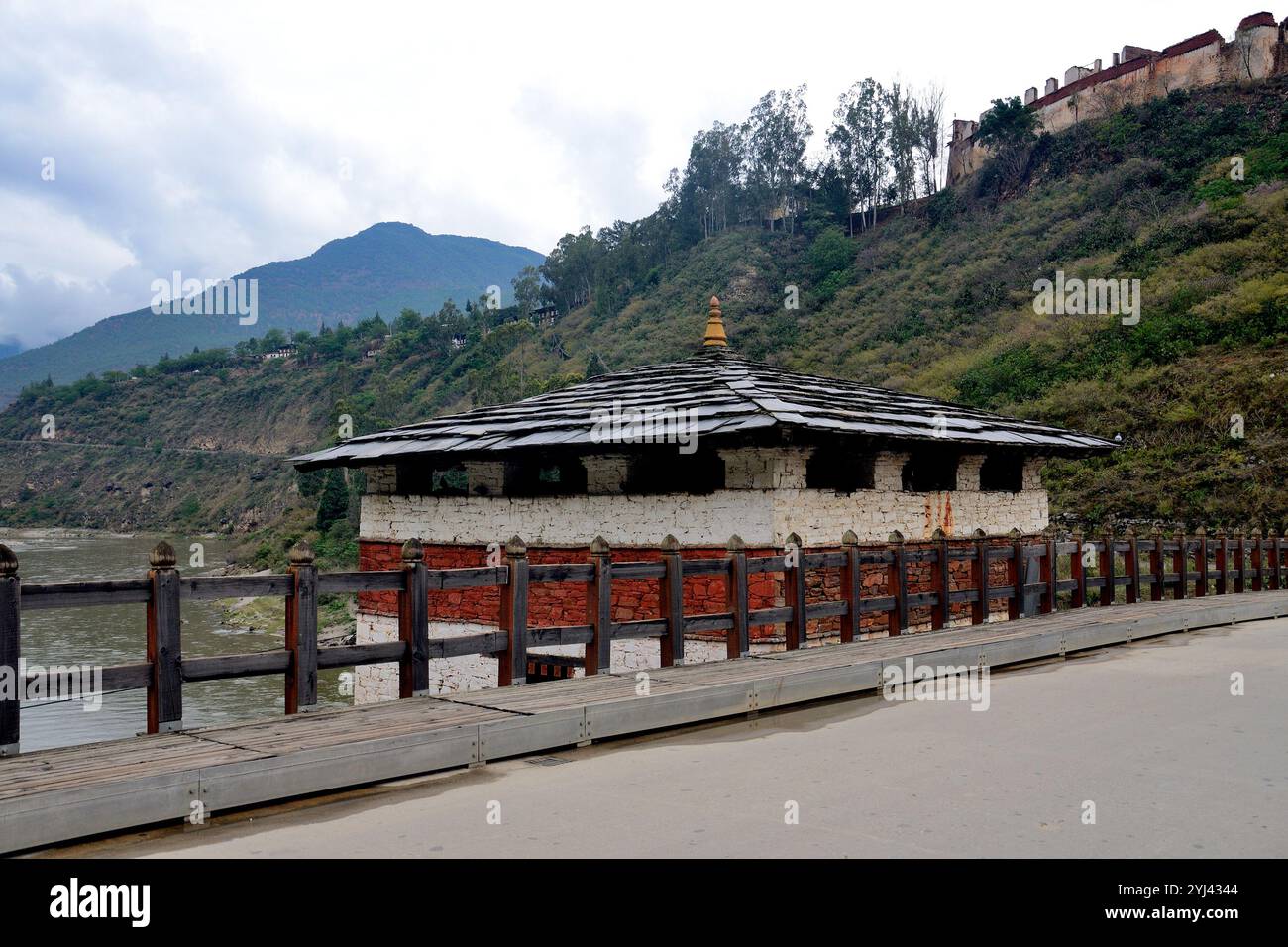 Wangdue Phodrang ist eine Stadt und Hauptstadt des Distrikts Wangdue Phodrang und befindet sich in Thedtsho Gewog, Khothang Rinchenling im Zentrum von Bhutan Stockfoto