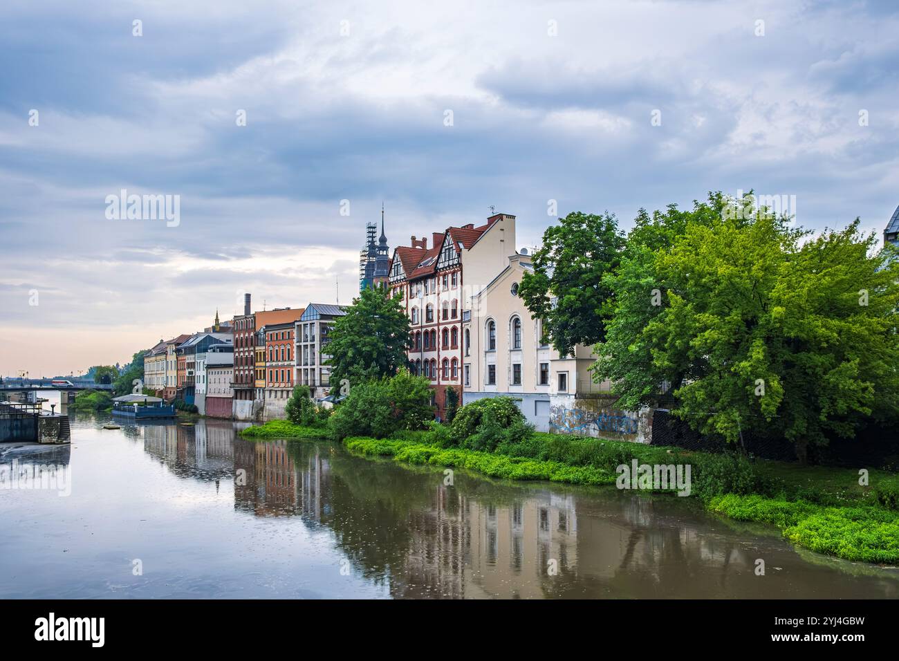 Das sogenannte Opole Venedig oder Little Venice on Mill Race in Opole, Woiwodschaft Oppeln, Polen. Stockfoto