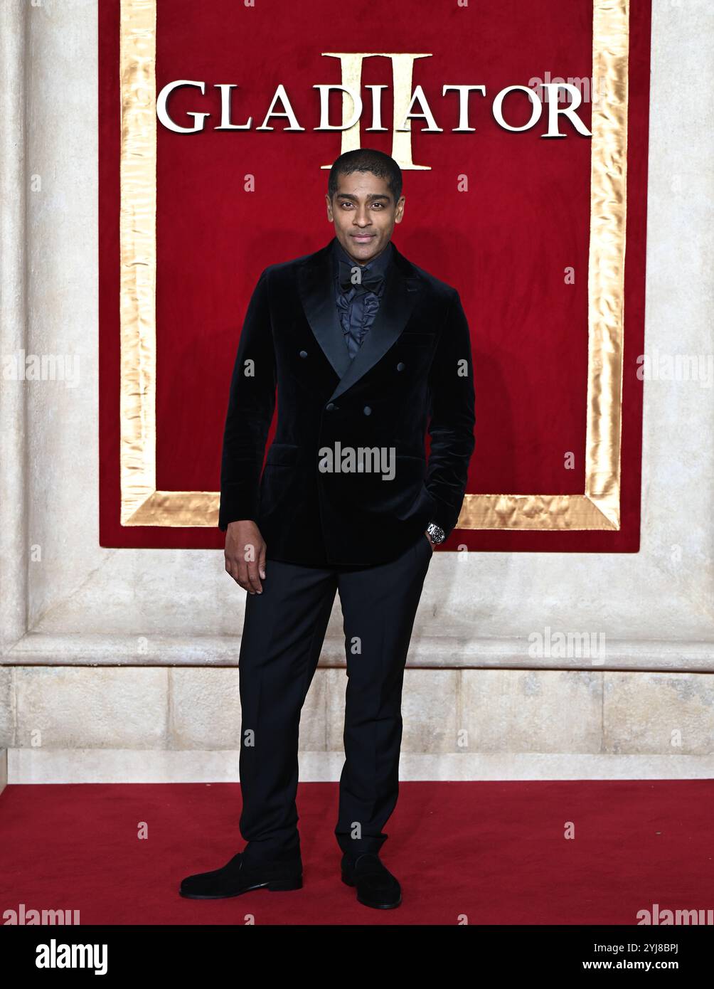 LONDON, GROSSBRITANNIEN. November 2024. Alexander Karim nimmt an „Gladiator II“ der Royal Film Performance und Global Premiere im ODEON Luxe am Leicester Square in London Teil. (Foto von 李世惠/siehe Li/Picture Capital) Credit: Siehe Li/Picture Capital/Alamy Live News Stockfoto