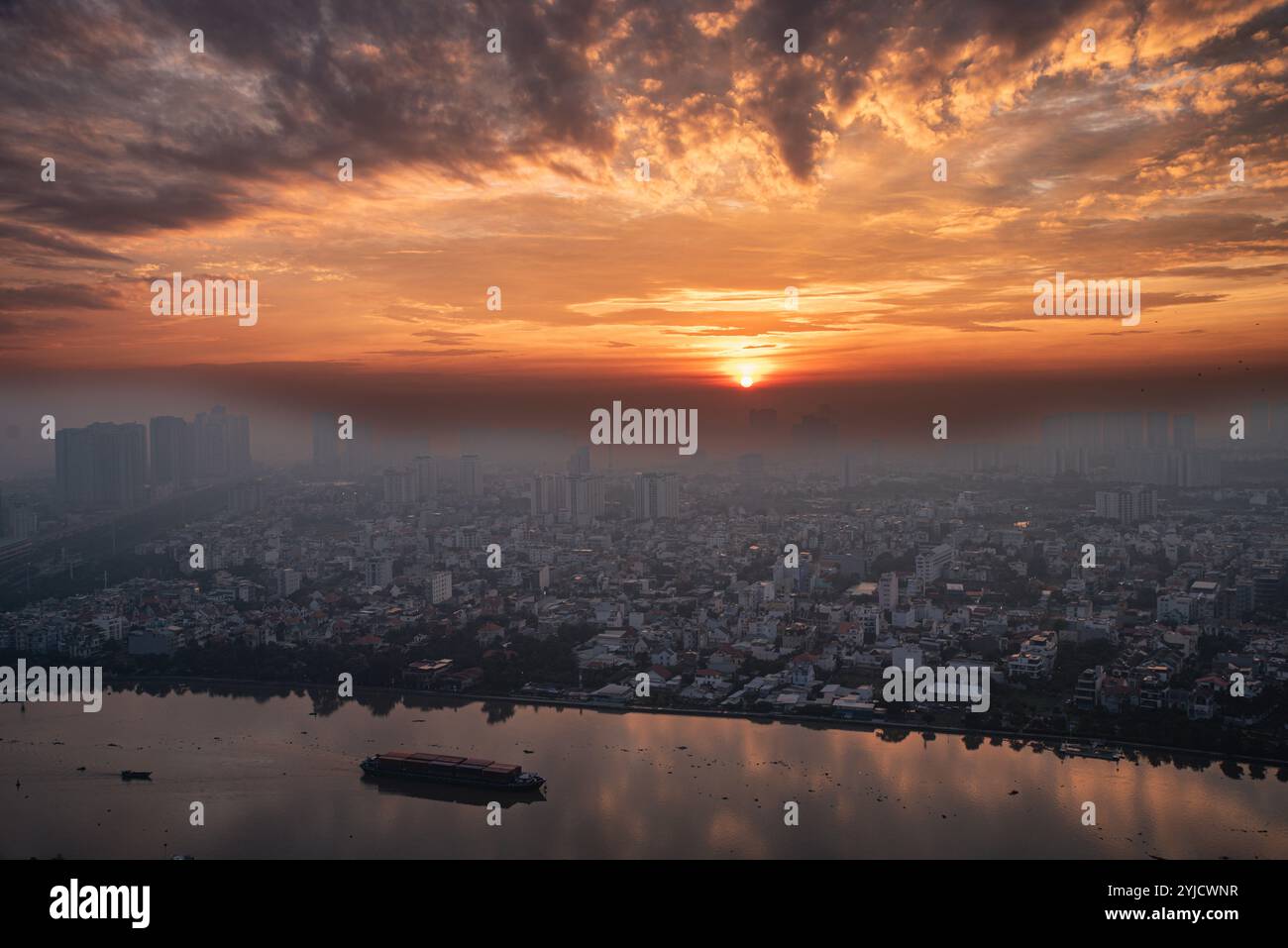 Sonnenaufgang über Ho-Chi-Minh-Stadt Stockfoto